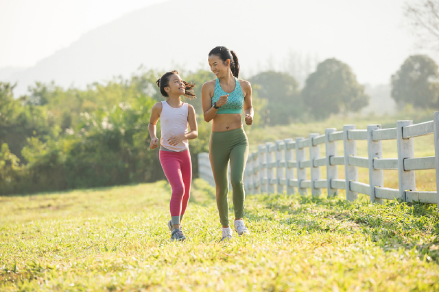 Tips To Maintain Your Fitness And Stay Fit While Travelling