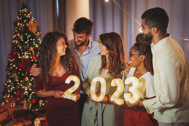 How To Stay Safe While Travelling During New Year's Eve